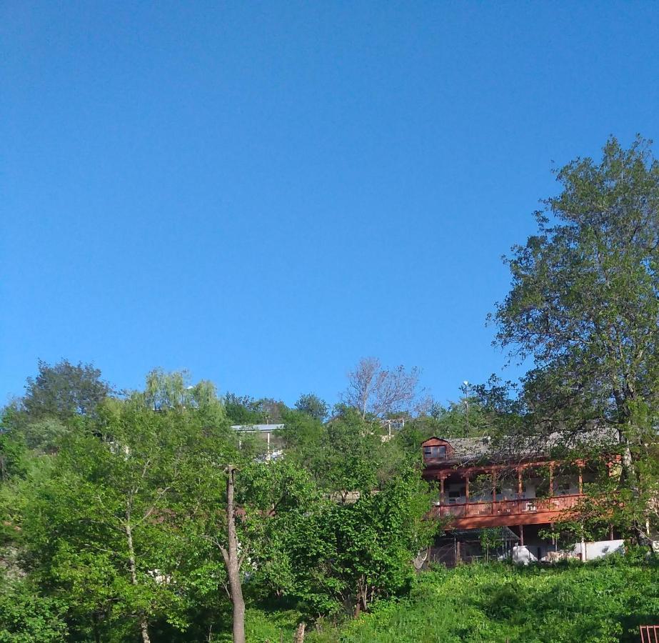 Family Hotel Dilijan Ngoại thất bức ảnh